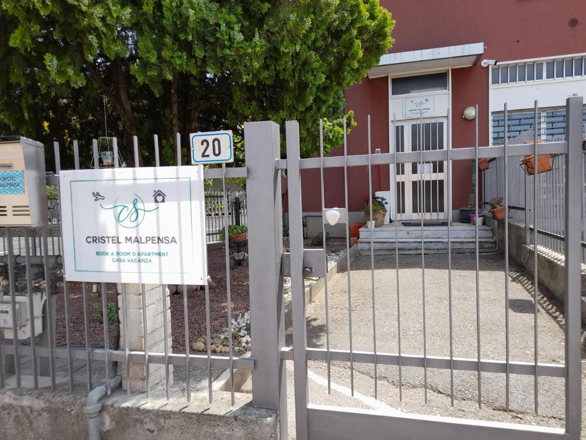 Cristel Malpensa apartment Cardano Al Campo Exterior foto